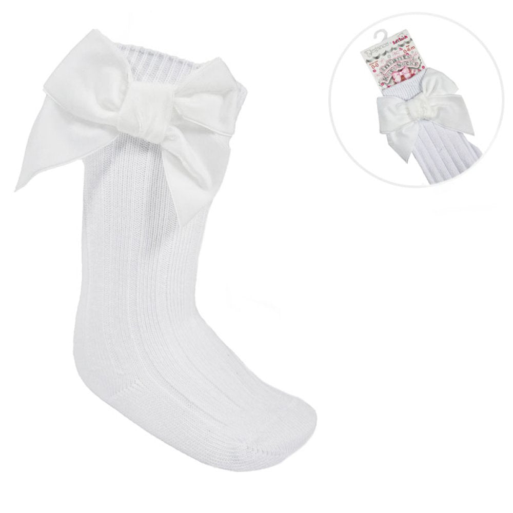 WHITE KNEE LENGTH SOCKS W/VELVET BOW