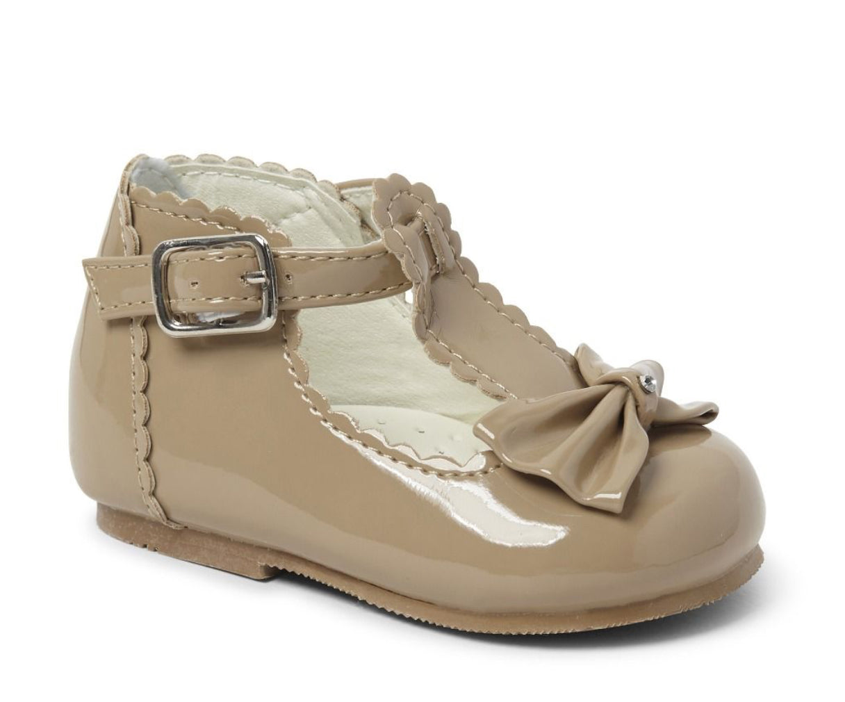 Sevva Collection Girls Sally Shoe - Camel