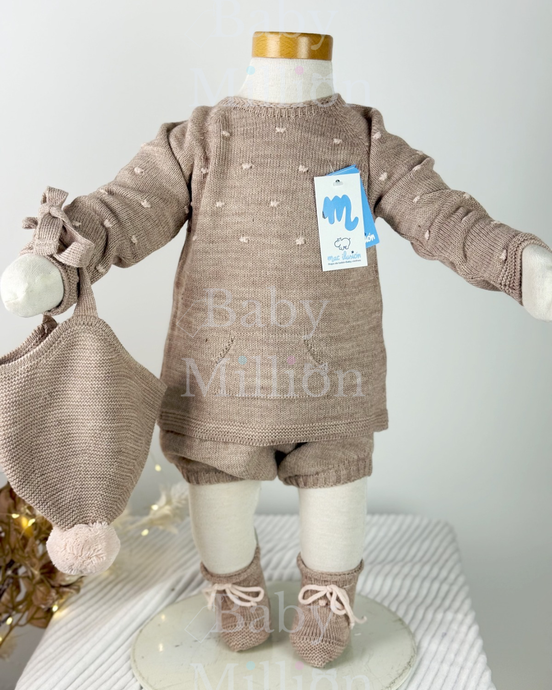 New In Mac Illusion Girls Dotted Sweater & Jam Pants w/ PomPom Hat & Booties