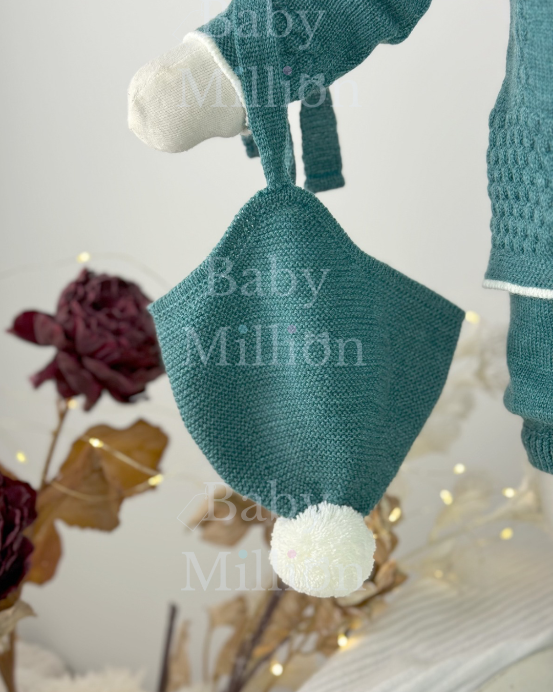 New In Mac Illusion Knitted Jacquard Sweater & Shorts w/ PomPom Hat & Booties