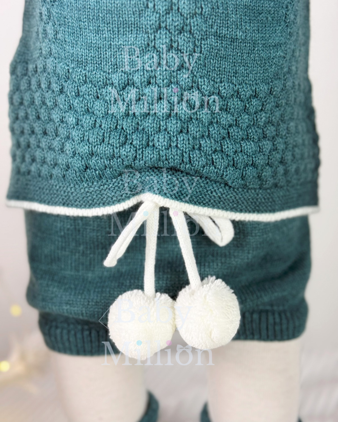 New In Mac Illusion Knitted Jacquard Sweater & Shorts w/ PomPom Hat & Booties